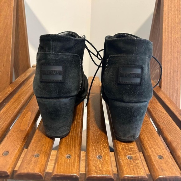 TOMS black Women's Desert Wedge Bootie ~ size 7 - Picture 3 of 5
